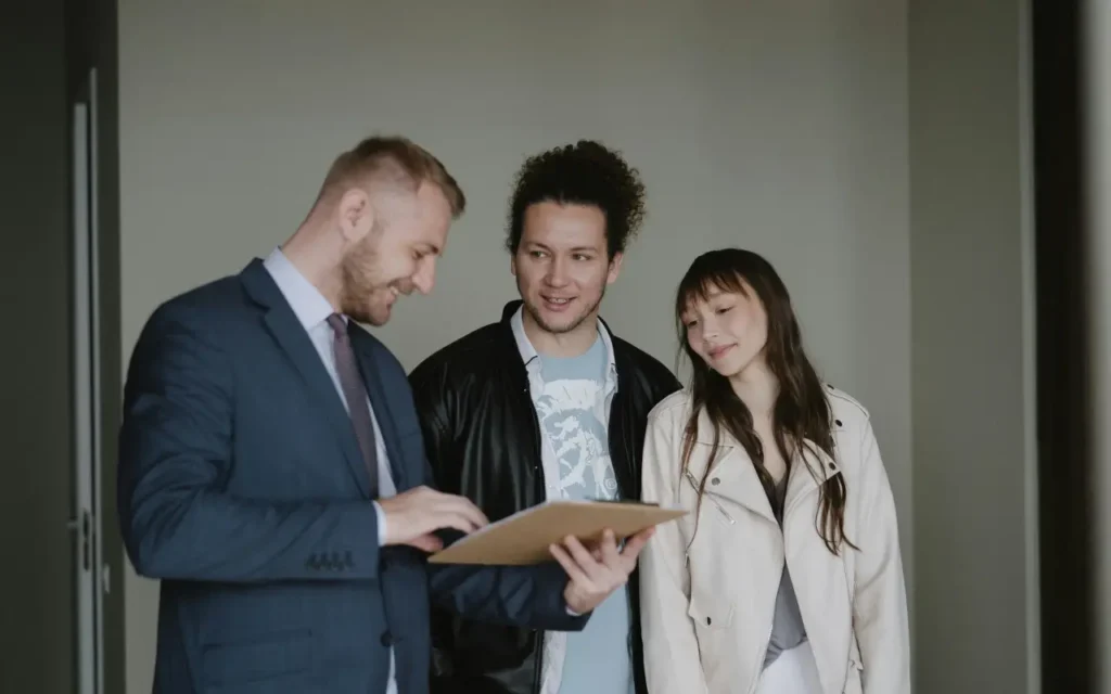 inscribiéndose a la universidad